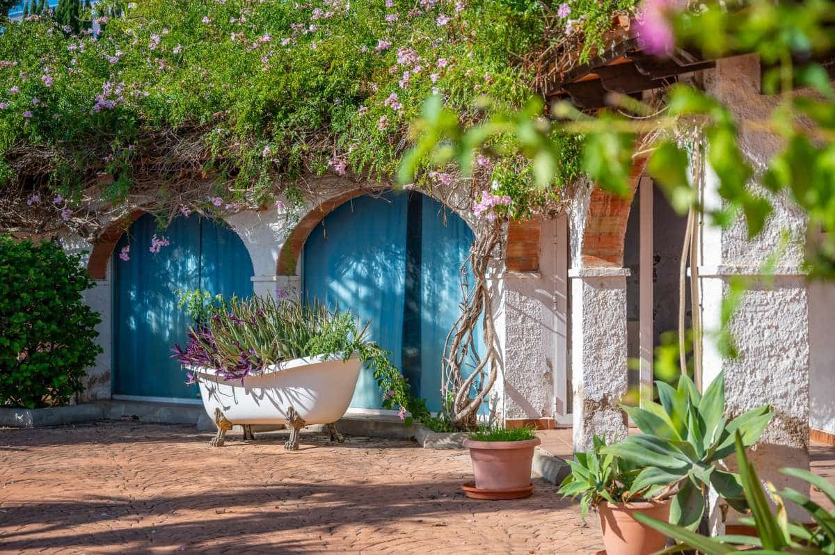 4 bedroom Finca/Country House for sale in Calpe / Calp - € 785,000 (Ref: 9376425)