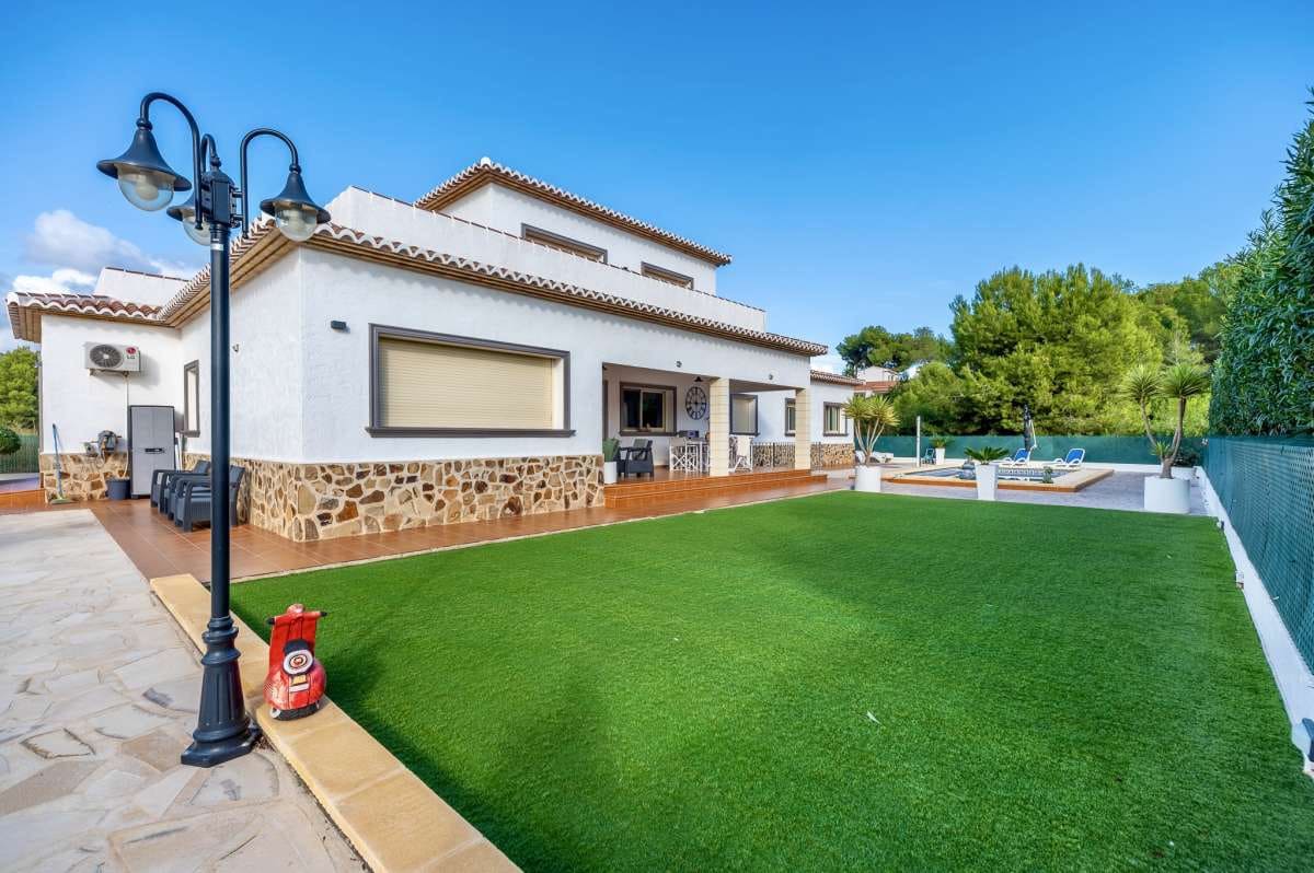 4 makuuhuone Huvila myytävänä paikassa Calpe / Calp - 899 500 € (Ref: 9386575)