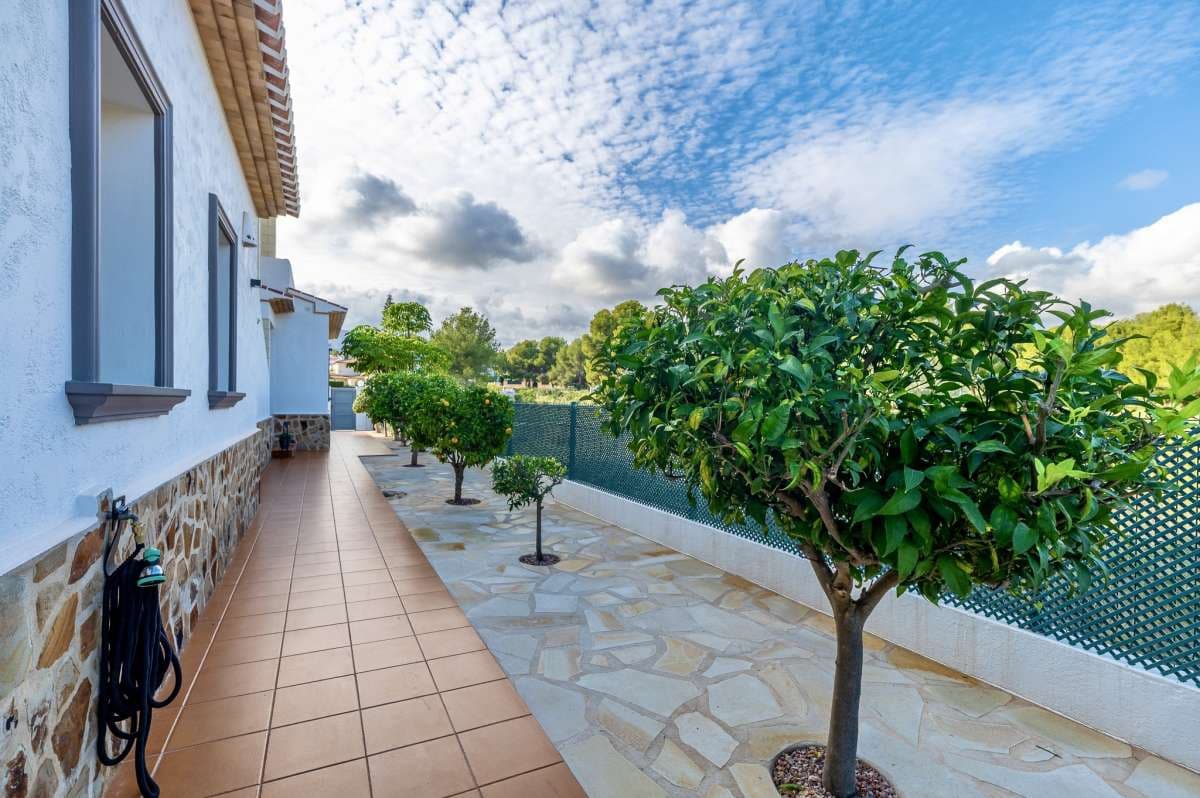 4 makuuhuone Huvila myytävänä paikassa Calpe / Calp - 899 500 € (Ref: 9386575)