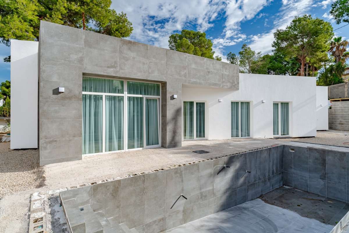 3 bedroom Villa for sale in Calpe / Calp - € 850,000 (Ref: 9417584)