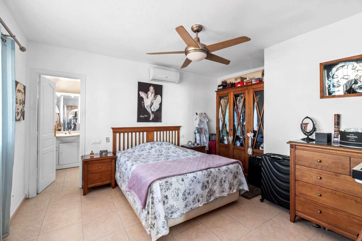 4 slaapkamer Villa te koop in Calpe / Calp - € 550.000 (Ref: 9436268)