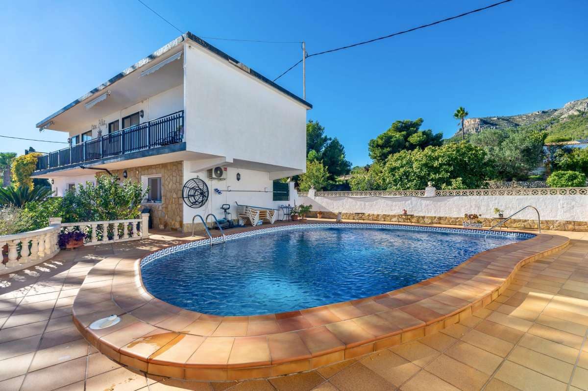 4 slaapkamer Villa te koop in Calpe / Calp - € 550.000 (Ref: 9436268)