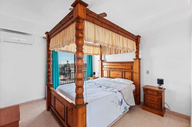 4 slaapkamer Villa te koop in Calpe / Calp - € 550.000 (Ref: 9436268)