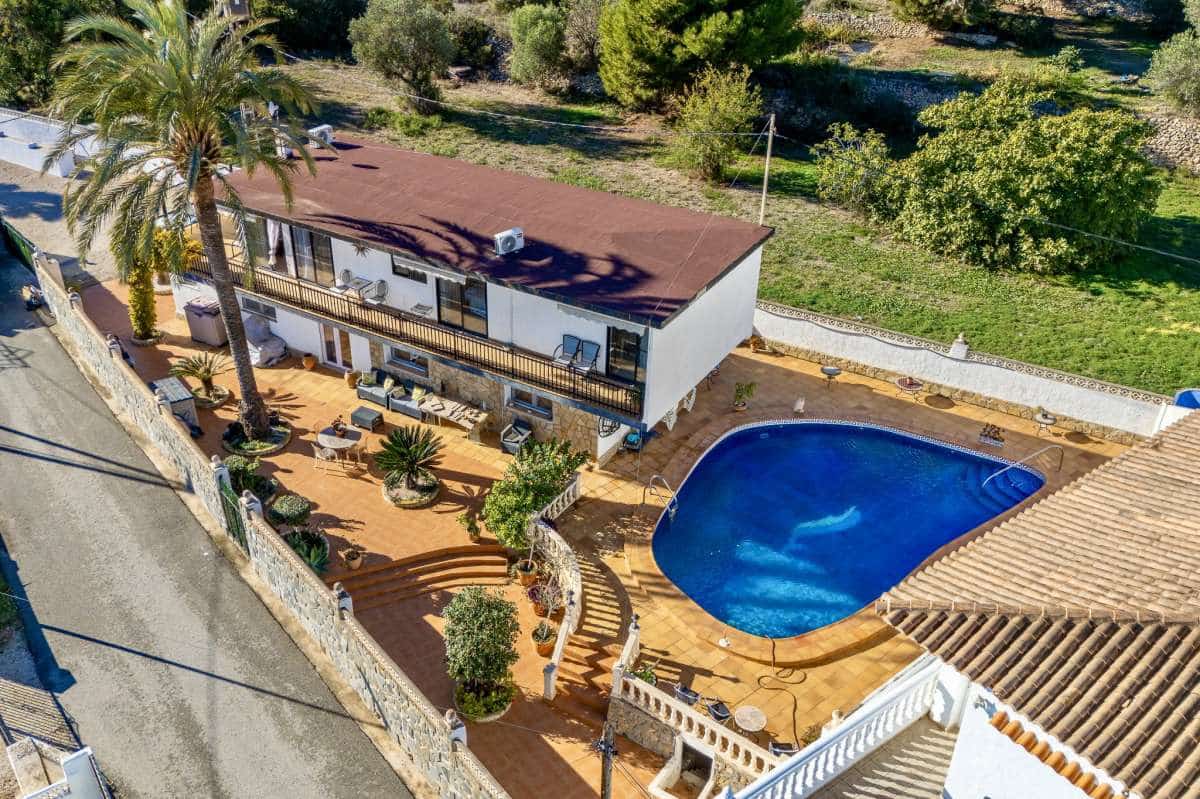 4 slaapkamer Villa te koop in Calpe / Calp - € 550.000 (Ref: 9436268)