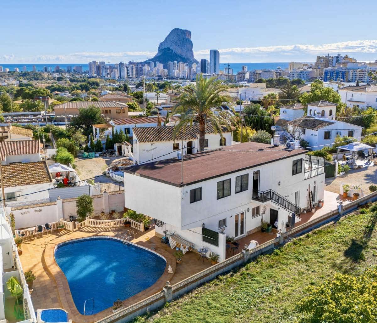 4 slaapkamer Villa te koop in Calpe / Calp - € 550.000 (Ref: 9436268)
