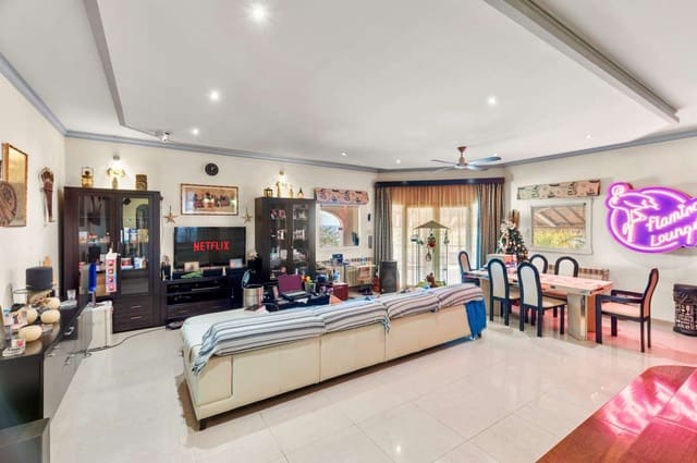 4 slaapkamer Villa te koop in Calpe / Calp - € 1.100.000 (Ref: 9436269)