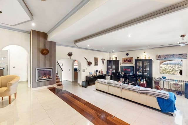 4 slaapkamer Villa te koop in Calpe / Calp - € 1.100.000 (Ref: 9436269)