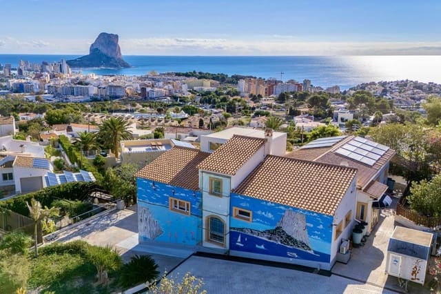 4 slaapkamer Villa te koop in Calpe / Calp - € 1.100.000 (Ref: 9436269)