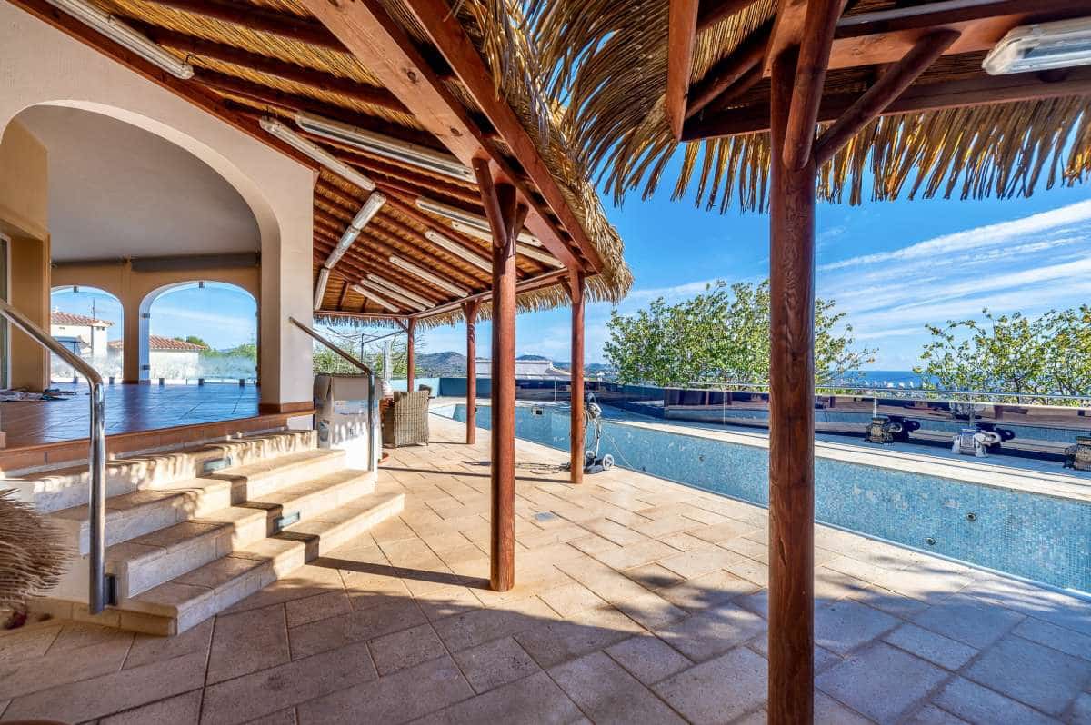 4 Zimmer Villa zu verkaufen in Calpe / Calp - 1.100.000 € (Ref: 9436269)