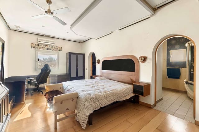 4 soveværelse Villa til salg i Calpe / Calp - € 1.100.000 (Ref: 9436269)