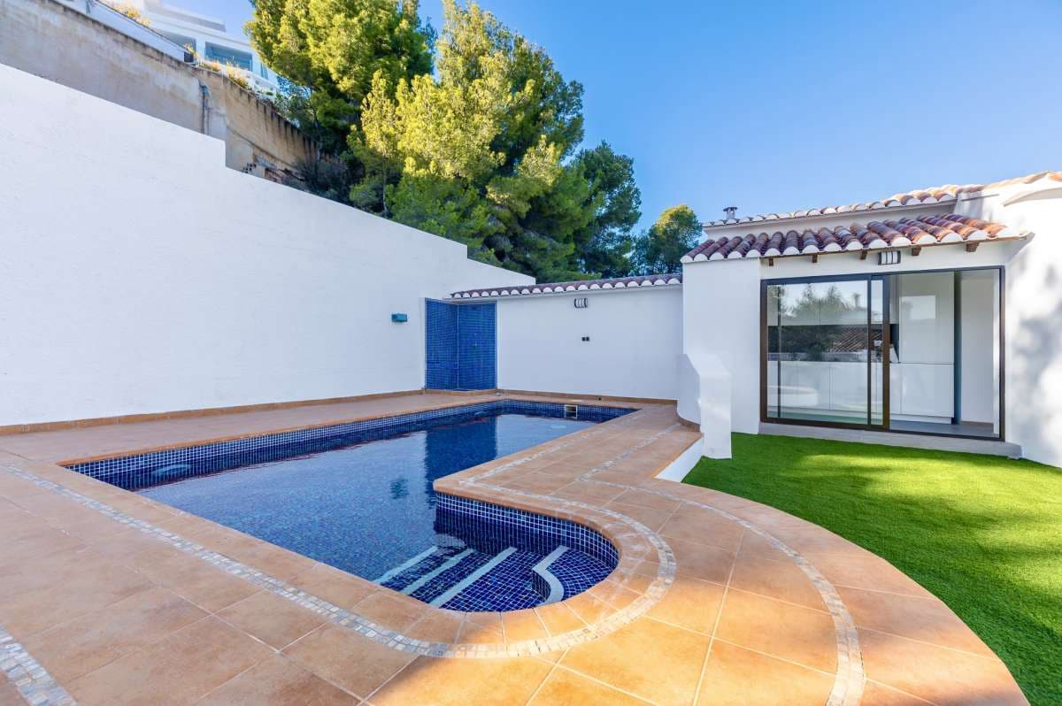 3 soveværelse Villa til salg i Calpe / Calp - € 950.000 (Ref: 9444901)