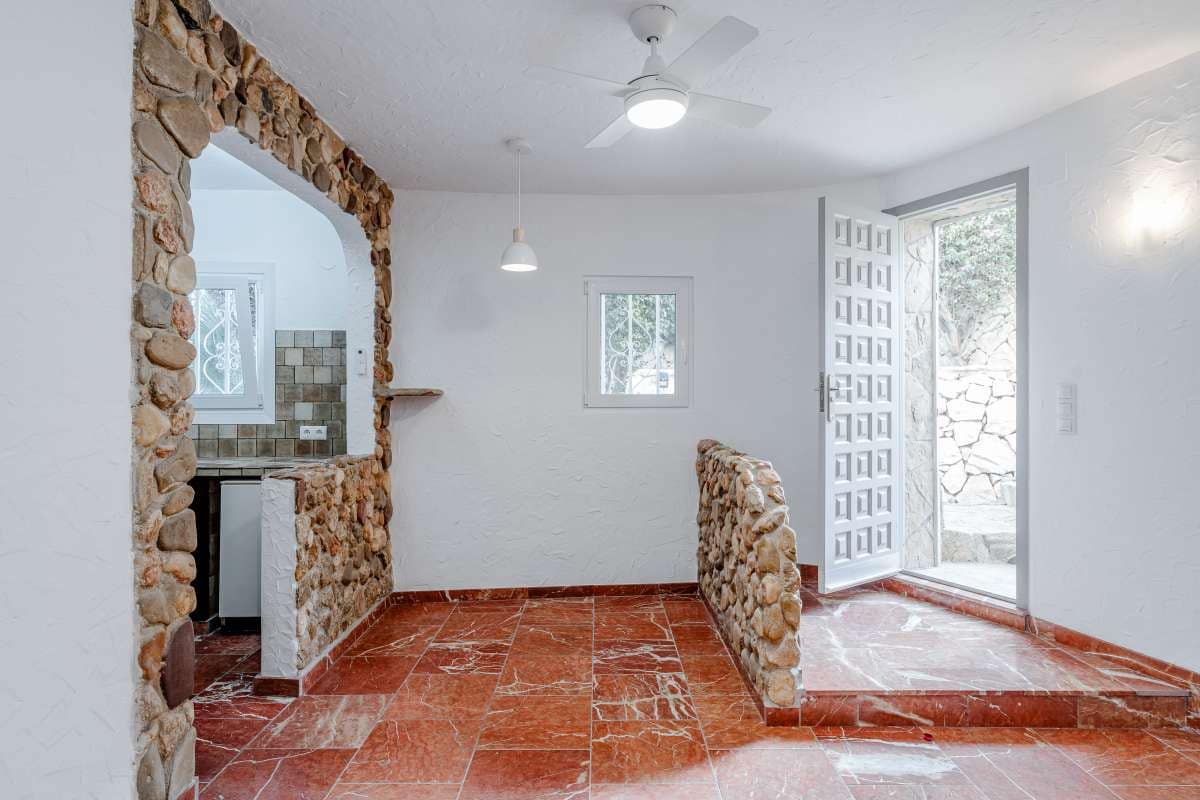 4 bedroom Villa for sale in Calpe / Calp - € 590,000 (Ref: 9447200)