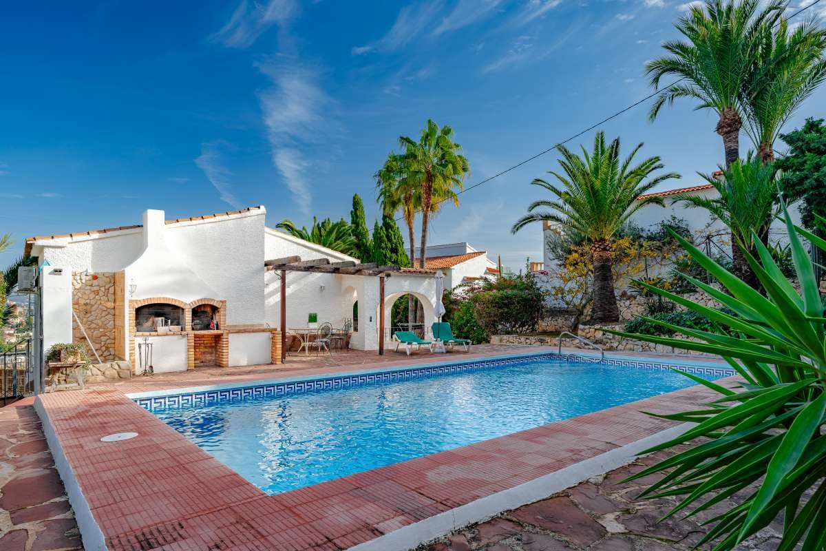 4 bedroom Villa for sale in Calpe / Calp - € 590,000 (Ref: 9447200)