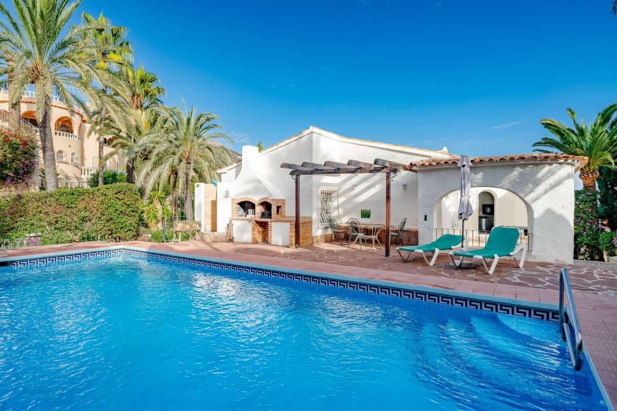 4 bedroom Villa for sale in Calpe / Calp - € 590,000 (Ref: 9447200)