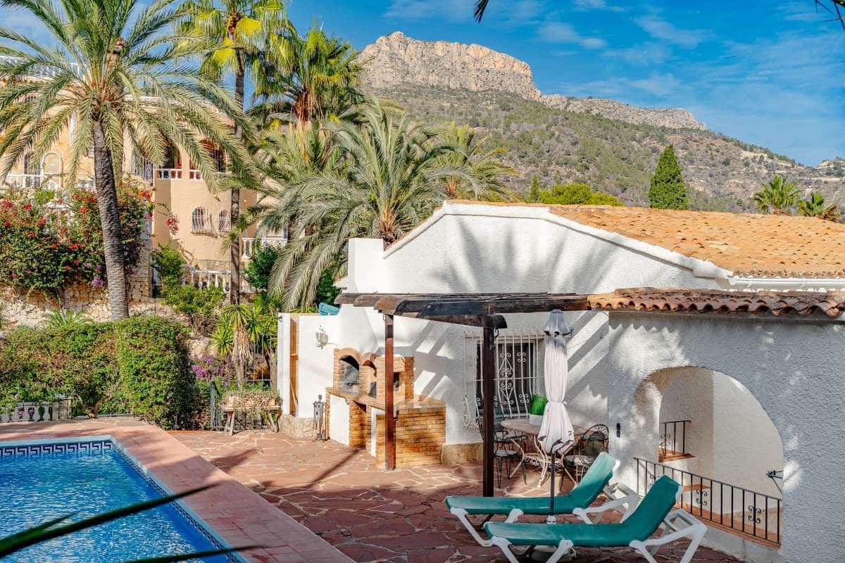 4 bedroom Villa for sale in Calpe / Calp - € 590,000 (Ref: 9447200)