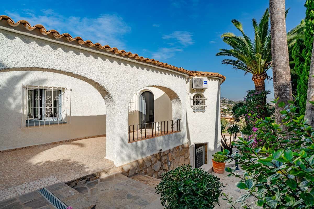 4 bedroom Villa for sale in Calpe / Calp - € 590,000 (Ref: 9447200)