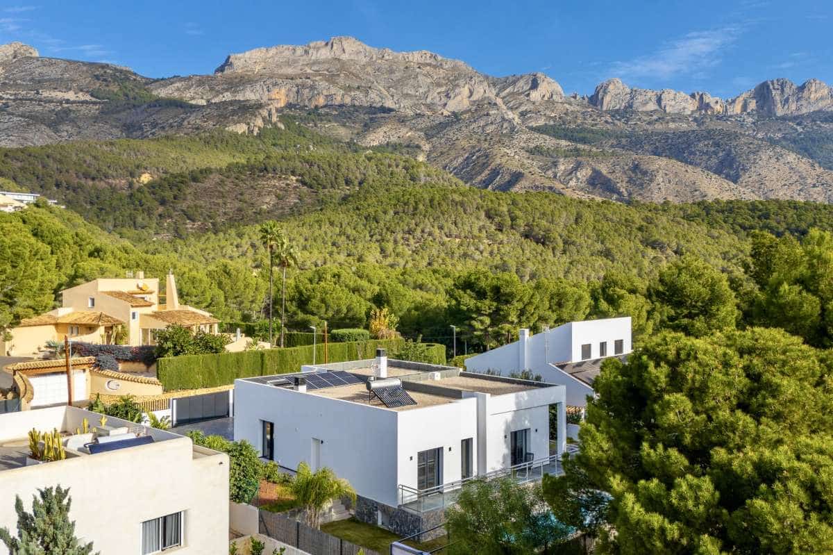 4 slaapkamer Villa te koop in Altea - € 995.000 (Ref: 9459748)