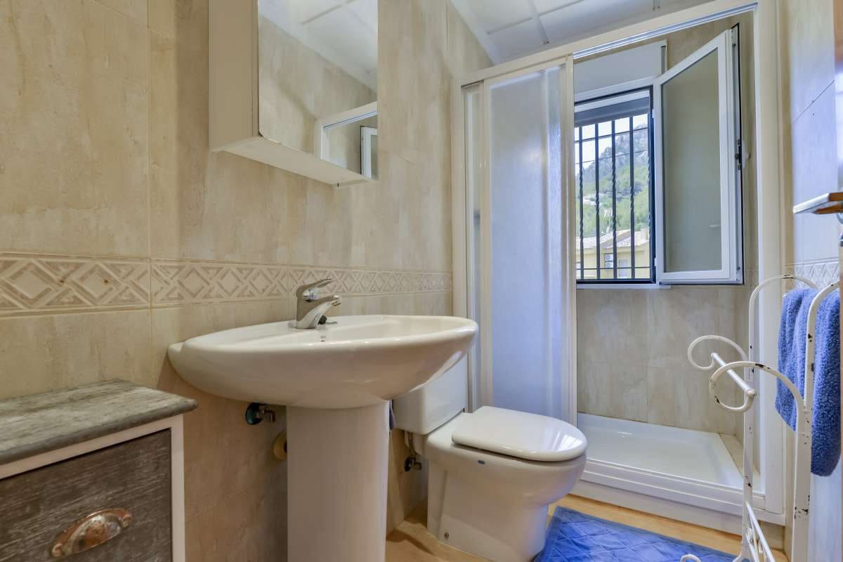 3 bedroom Villa for sale in Calpe / Calp - € 359,000 (Ref: 9470031)