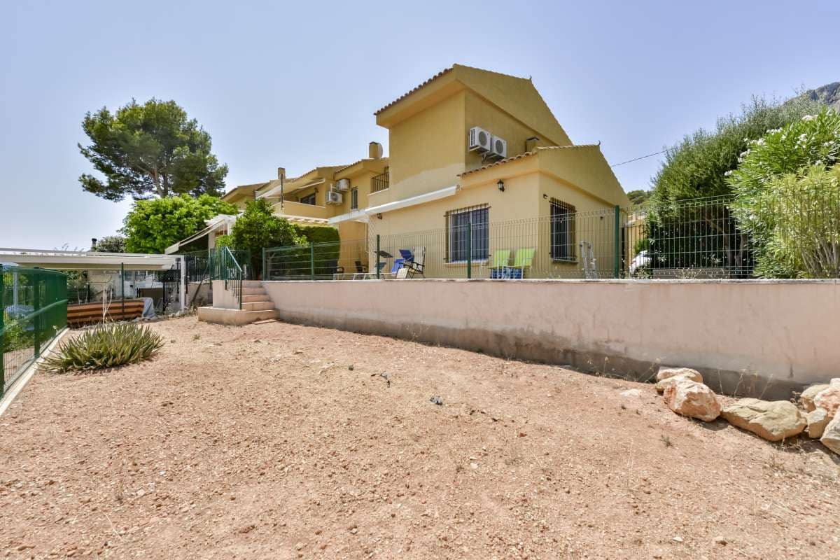 3 bedroom Villa for sale in Calpe / Calp - € 359,000 (Ref: 9470031)