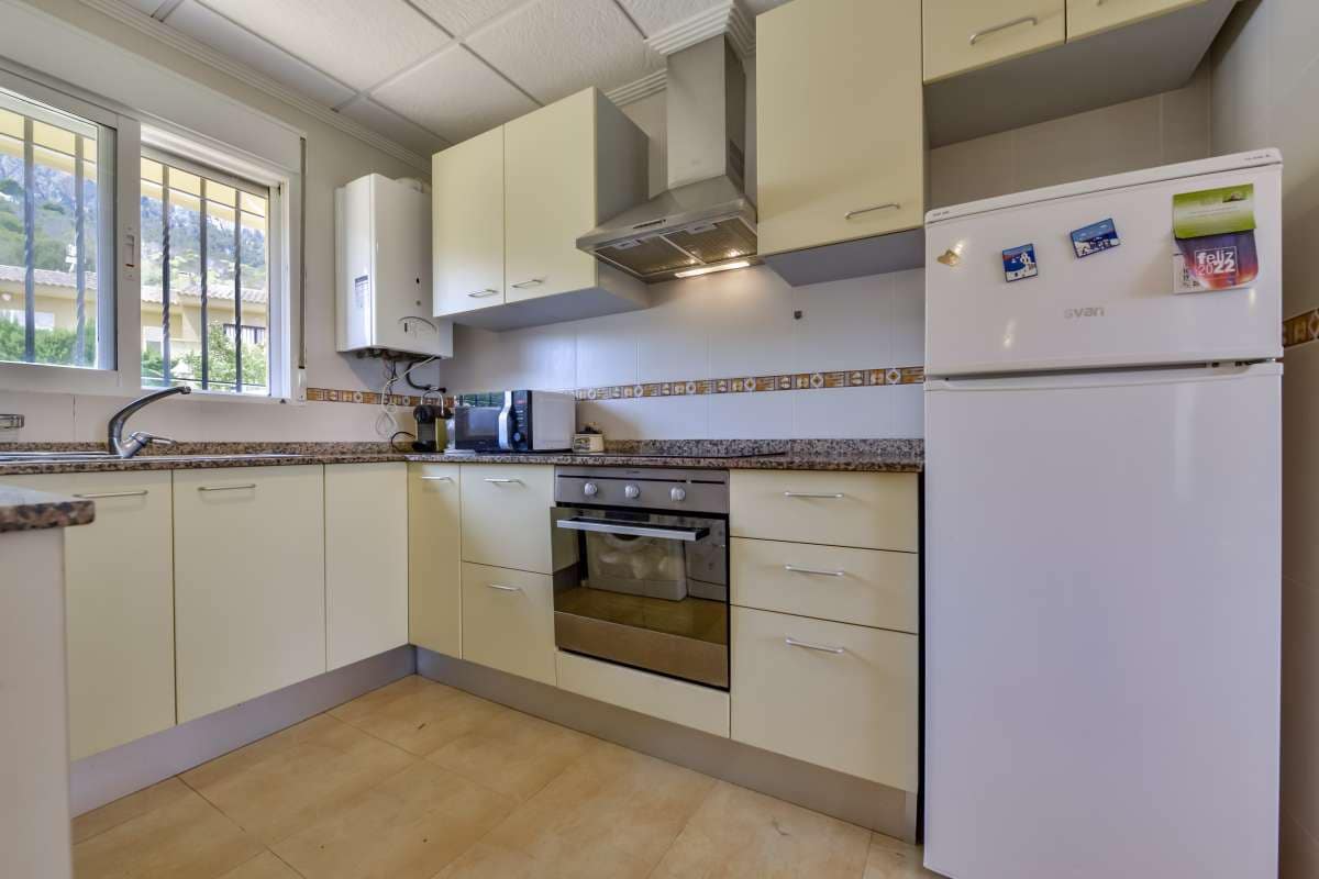 3 bedroom Villa for sale in Calpe / Calp - € 359,000 (Ref: 9470031)