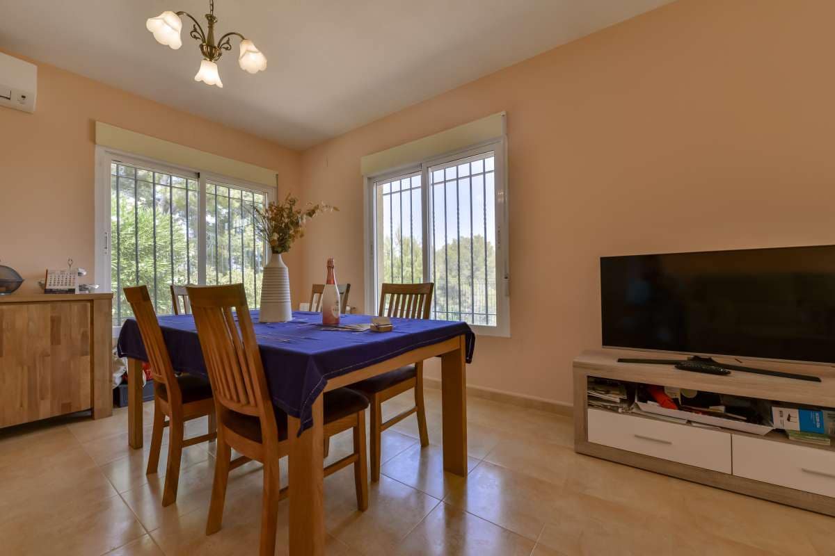 3 bedroom Villa for sale in Calpe / Calp - € 359,000 (Ref: 9470031)