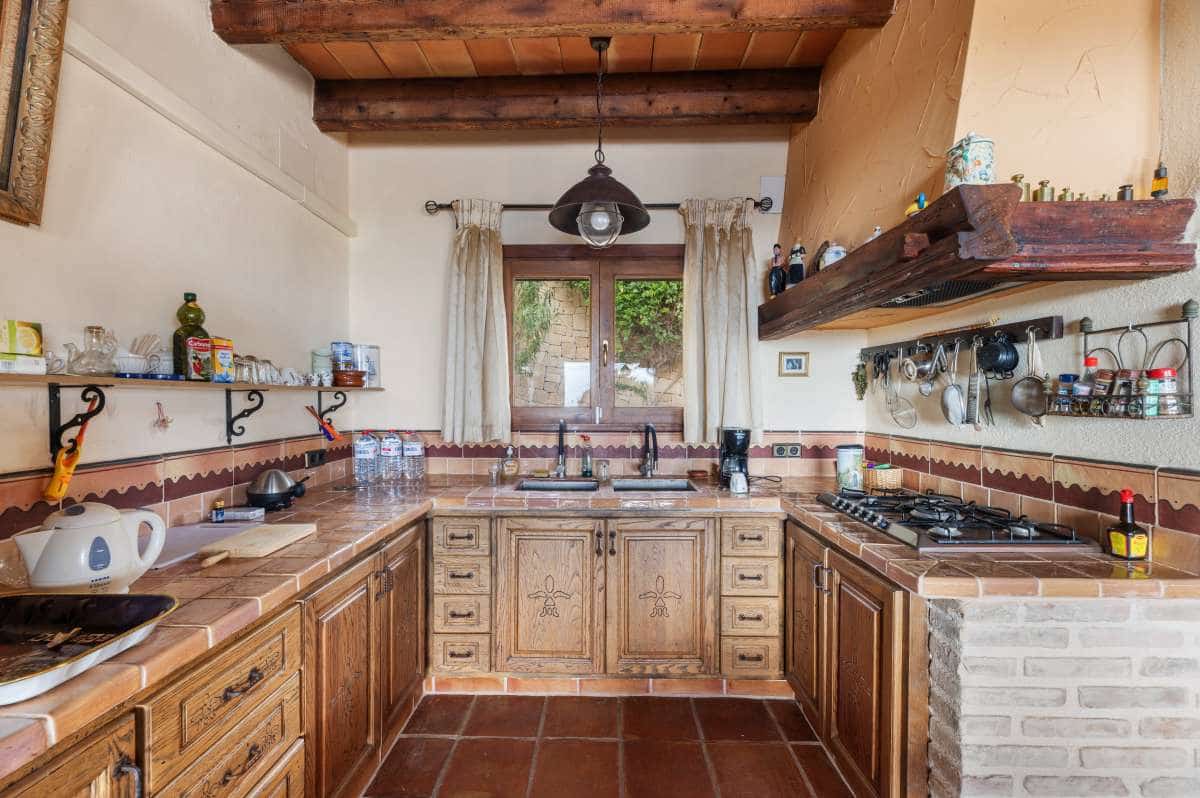4 bedroom Villa for sale in Benissa - € 1,600,000 (Ref: 9495569)