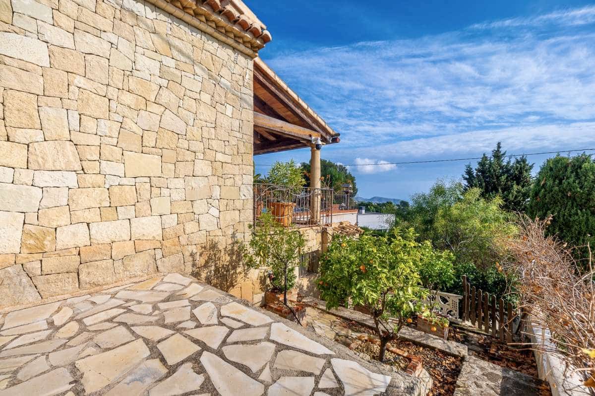 4 bedroom Villa for sale in Benissa - € 1,600,000 (Ref: 9495569)