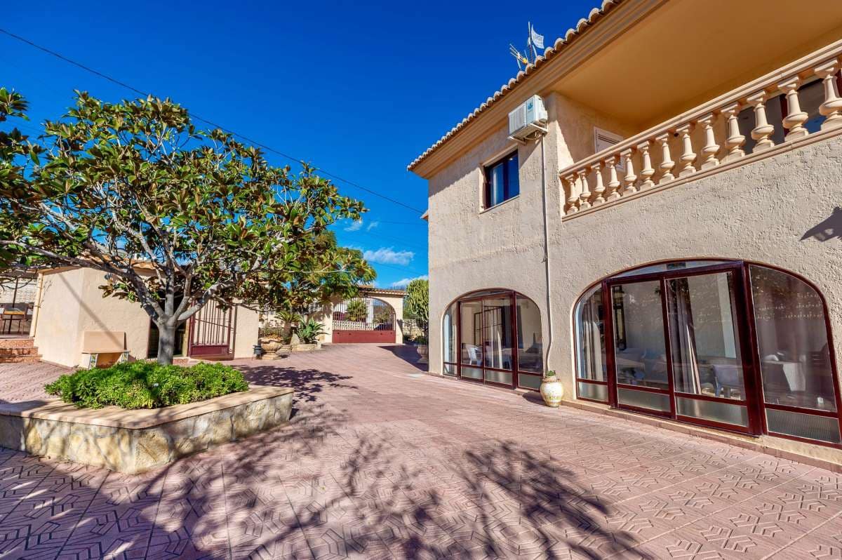 11 slaapkamer Villa te koop in Calpe / Calp - € 990.000 (Ref: 9516527)