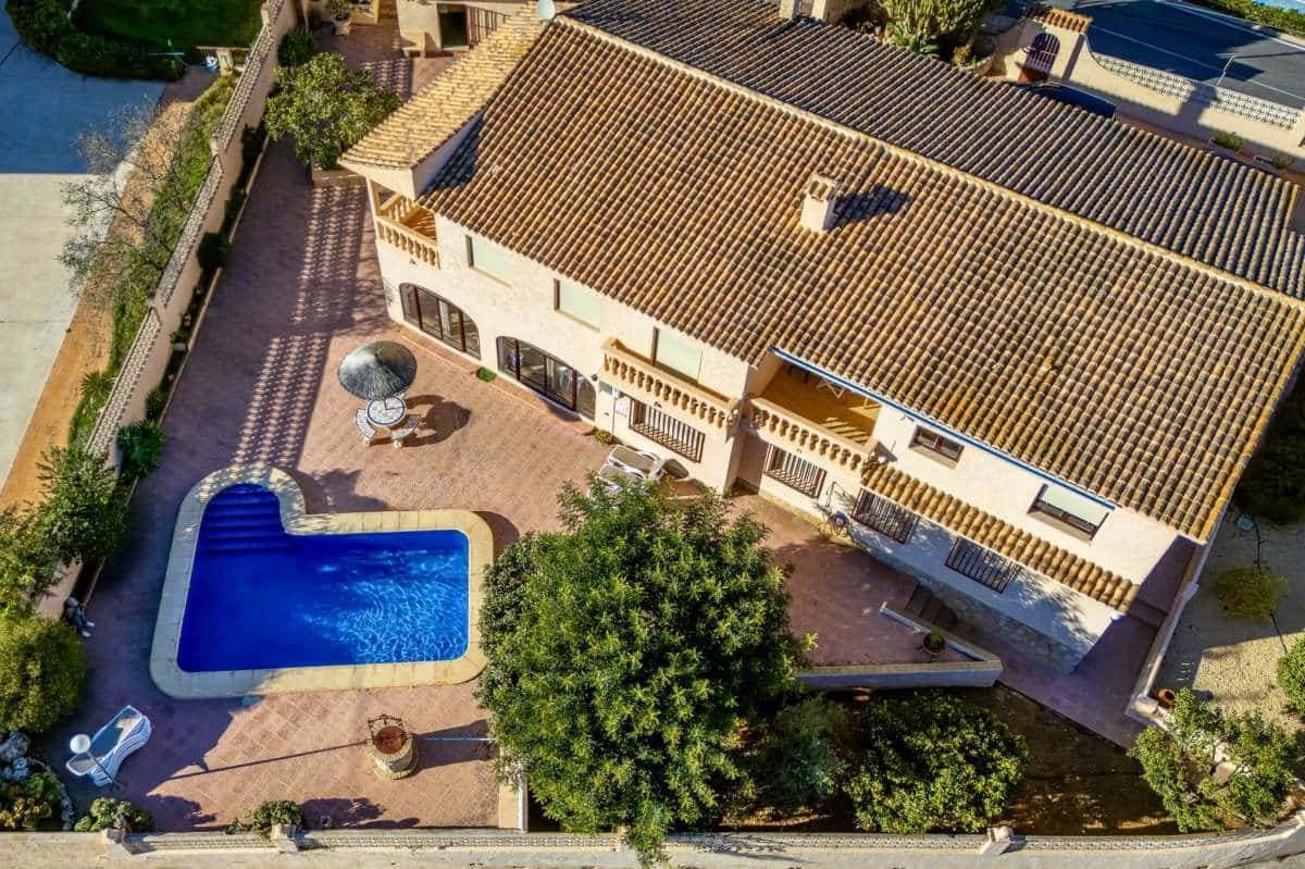 11 slaapkamer Villa te koop in Calpe / Calp - € 990.000 (Ref: 9516527)