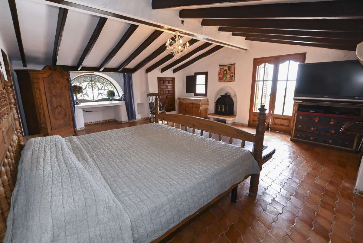 4 quarto Quinta/Casa Rural para venda em Calpe / Calp - 2 500 000 € (Ref: 9534996)