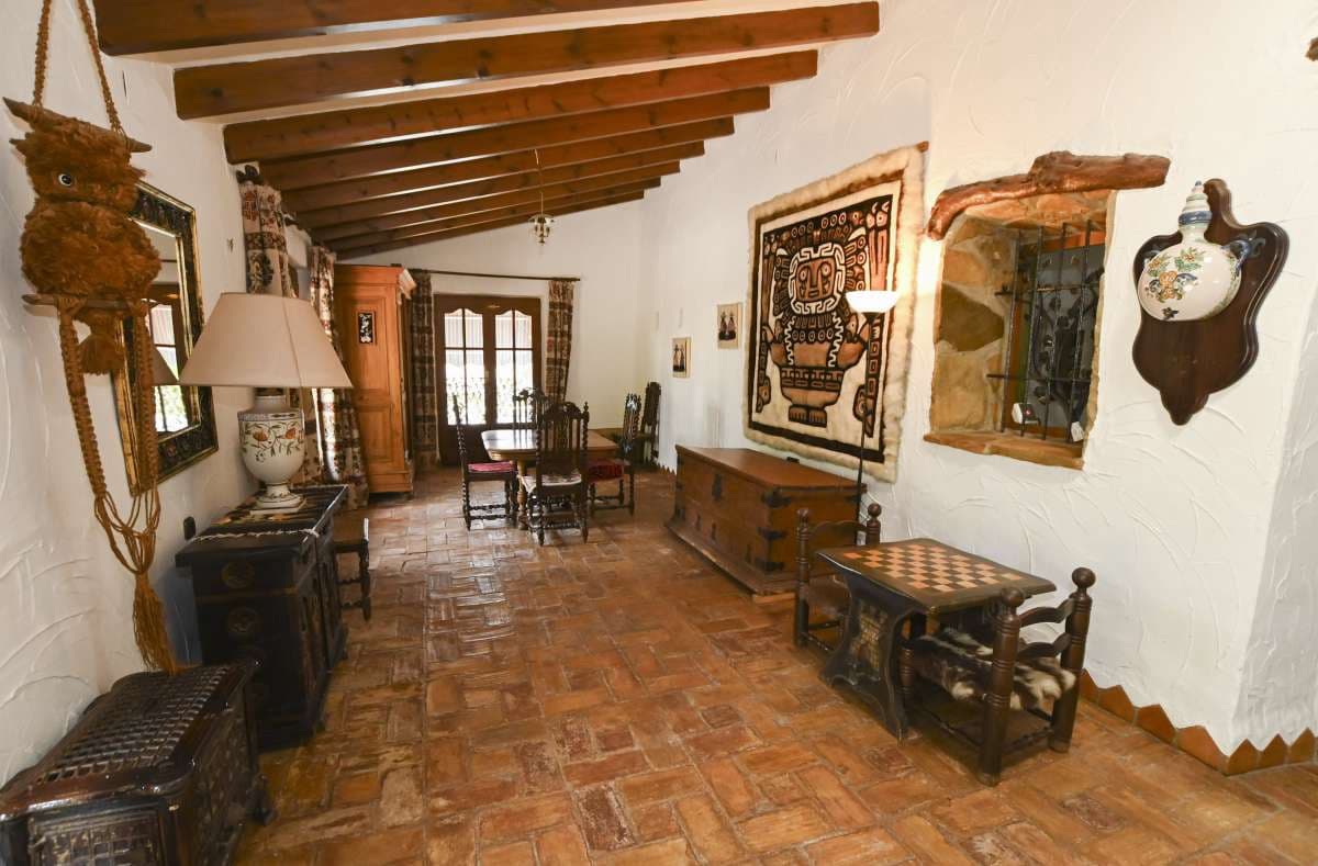 4 quarto Quinta/Casa Rural para venda em Calpe / Calp - 2 500 000 € (Ref: 9534996)