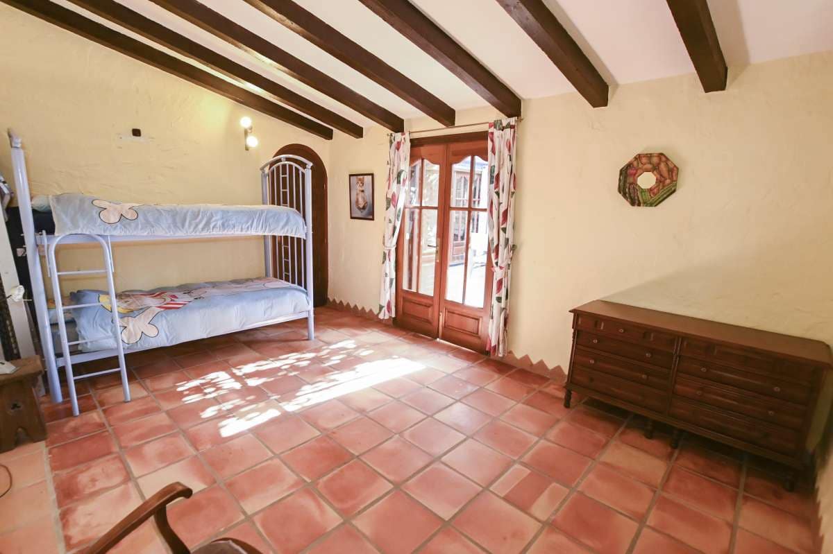 4 quarto Quinta/Casa Rural para venda em Calpe / Calp - 2 500 000 € (Ref: 9534996)