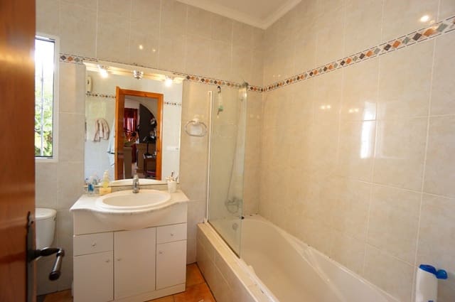 3 soveværelse Villa til salg i Calpe / Calp - € 530.000 (Ref: 9542304)