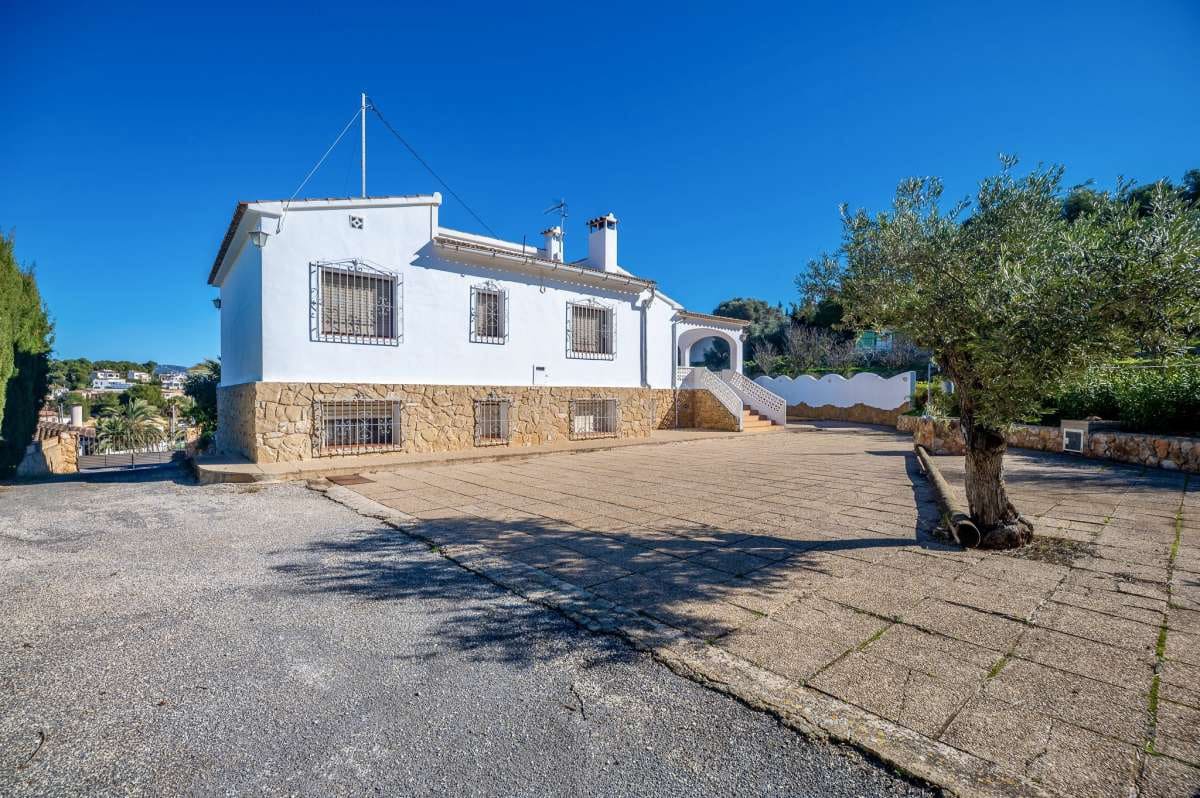6 soveværelse Villa til salg i Benissa - € 890.000 (Ref: 9542305)
