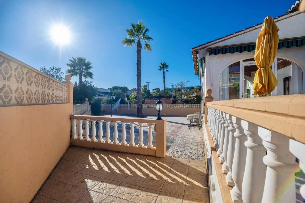 3 soveværelse Villa til salg i Calpe / Calp - € 599.000 (Ref: 9563757)