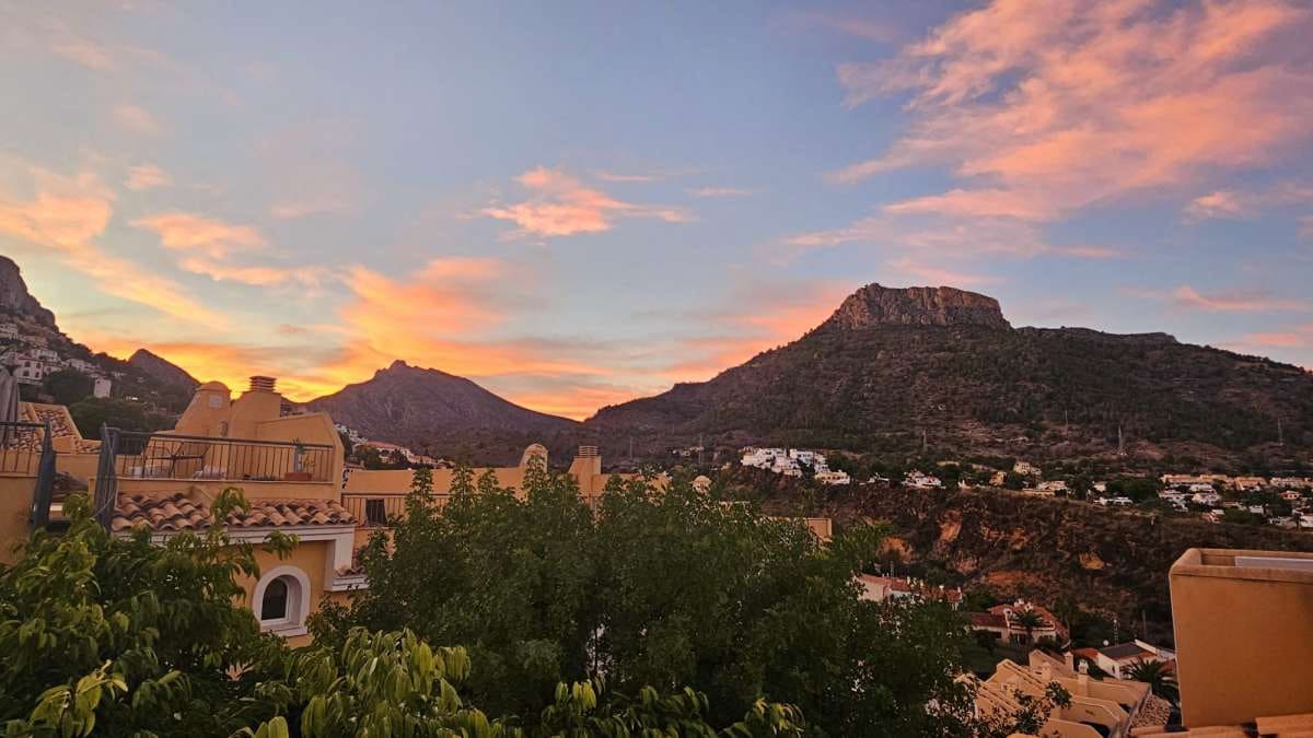 3 sypialnia Dom na sprzedaż w Calpe / Calp - 580 000 € (Ref: 9580288)