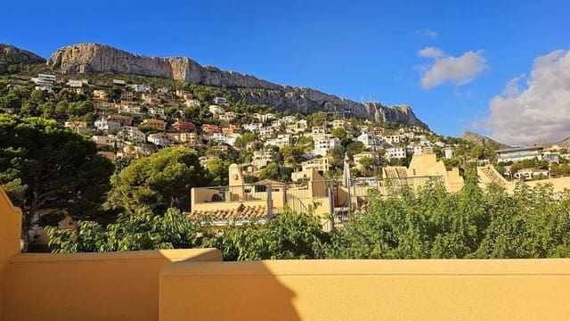 3 bedroom Townhouse for sale in Calpe / Calp - € 580,000 (Ref: 9580288)