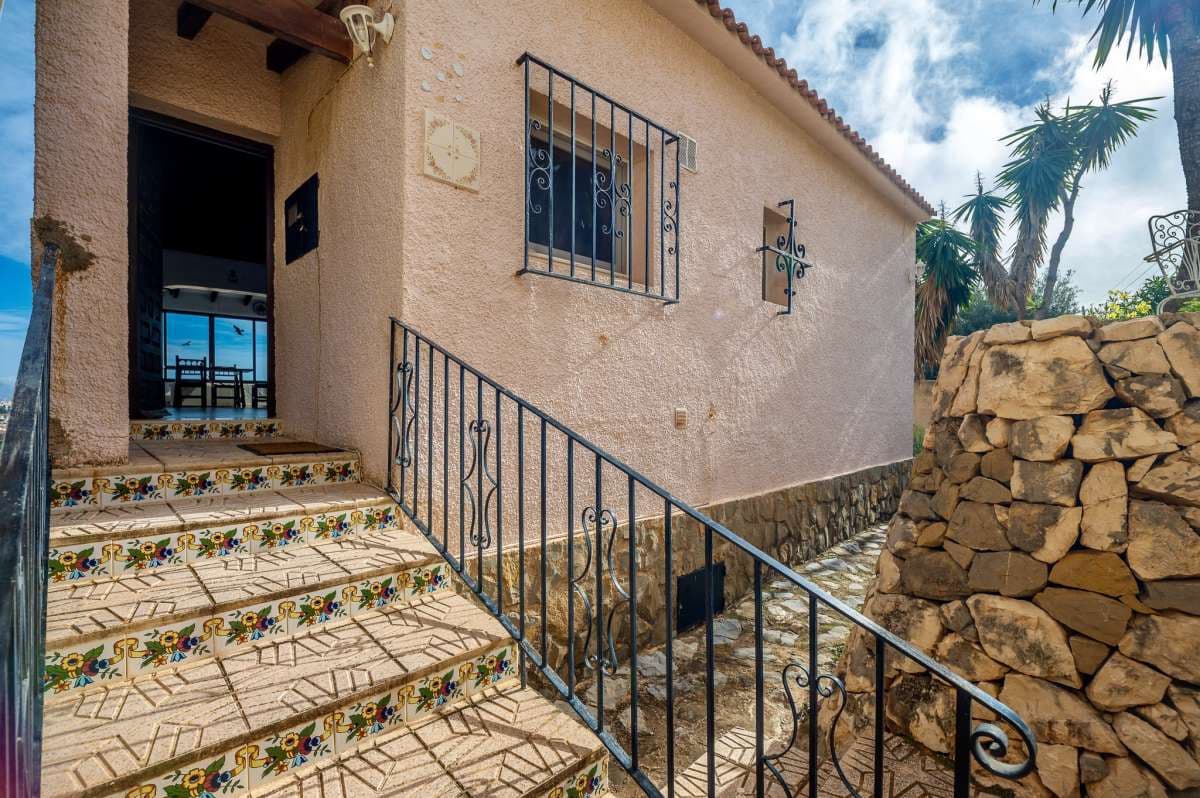 3 makuuhuone Huvila myytävänä paikassa Calpe / Calp - 395 000 € (Ref: 9598128)