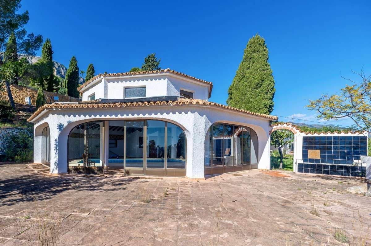 4 makuuhuone Huvila myytävänä paikassa Calpe / Calp - 895 000 € (Ref: 9599967)