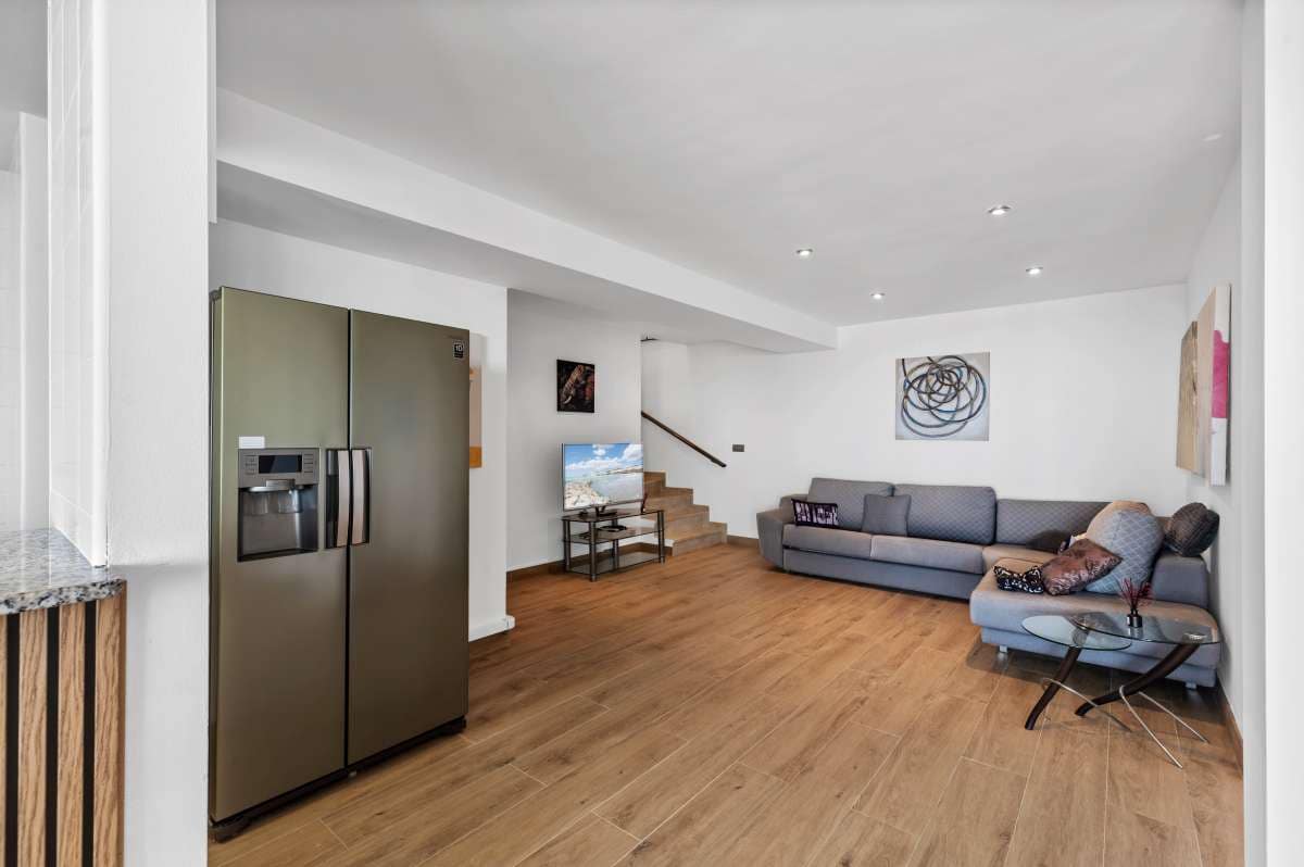 Villa for sale in Calpe / Calp - € 1,575,000 (Ref: 9628304)