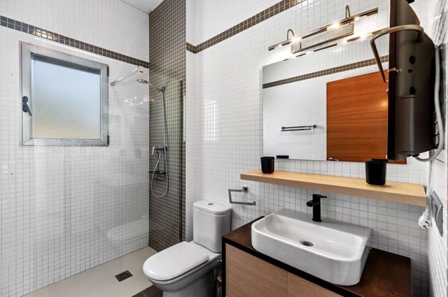 5 slaapkamer Villa te koop in Calpe / Calp - € 1.575.000 (Ref: 9628304)