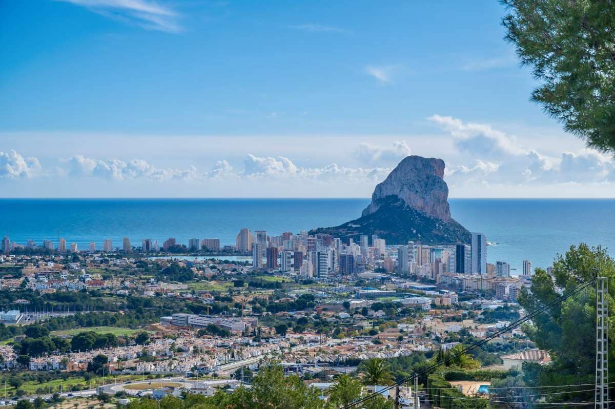 Villa for sale in Calpe / Calp - € 1,575,000 (Ref: 9628304)