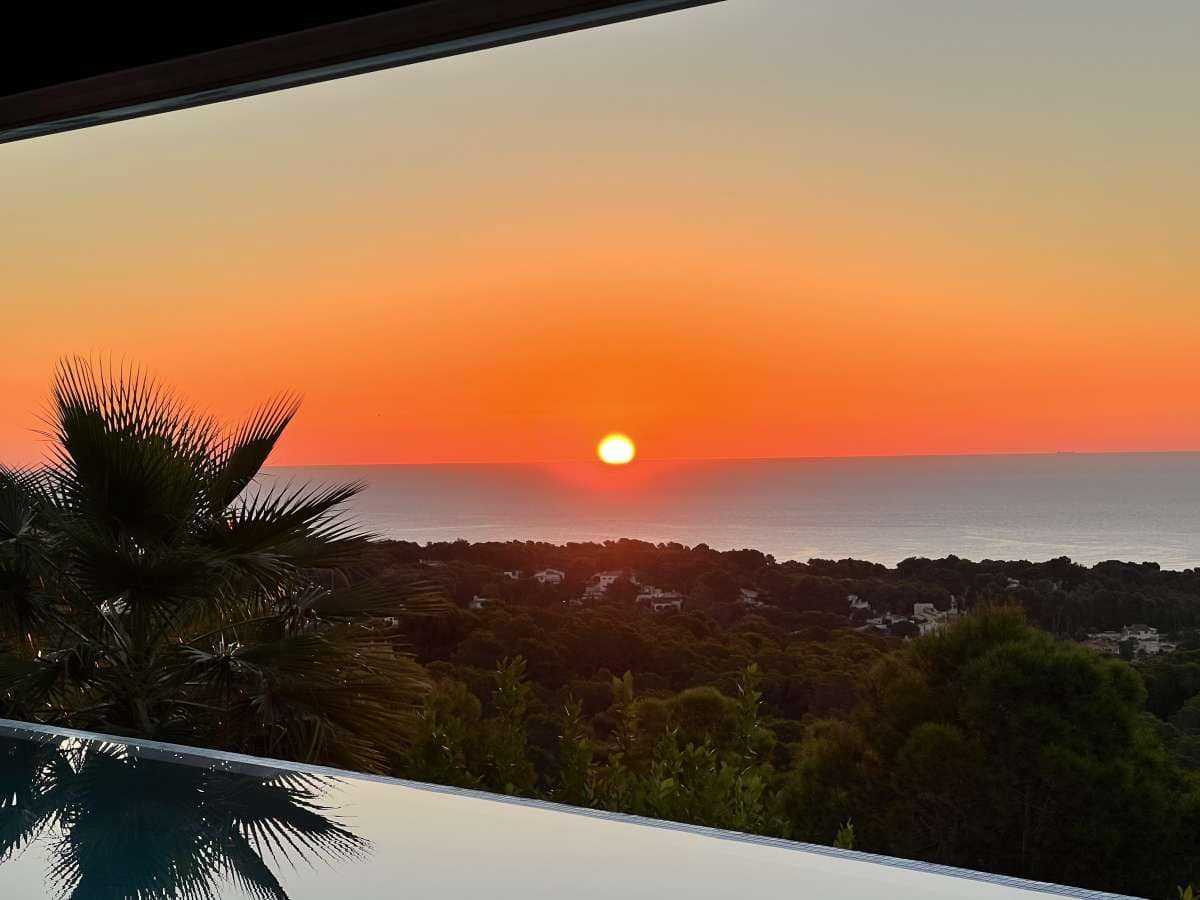 4 bedroom Villa for sale in Calpe / Calp - € 3,995,000 (Ref: 9650455)