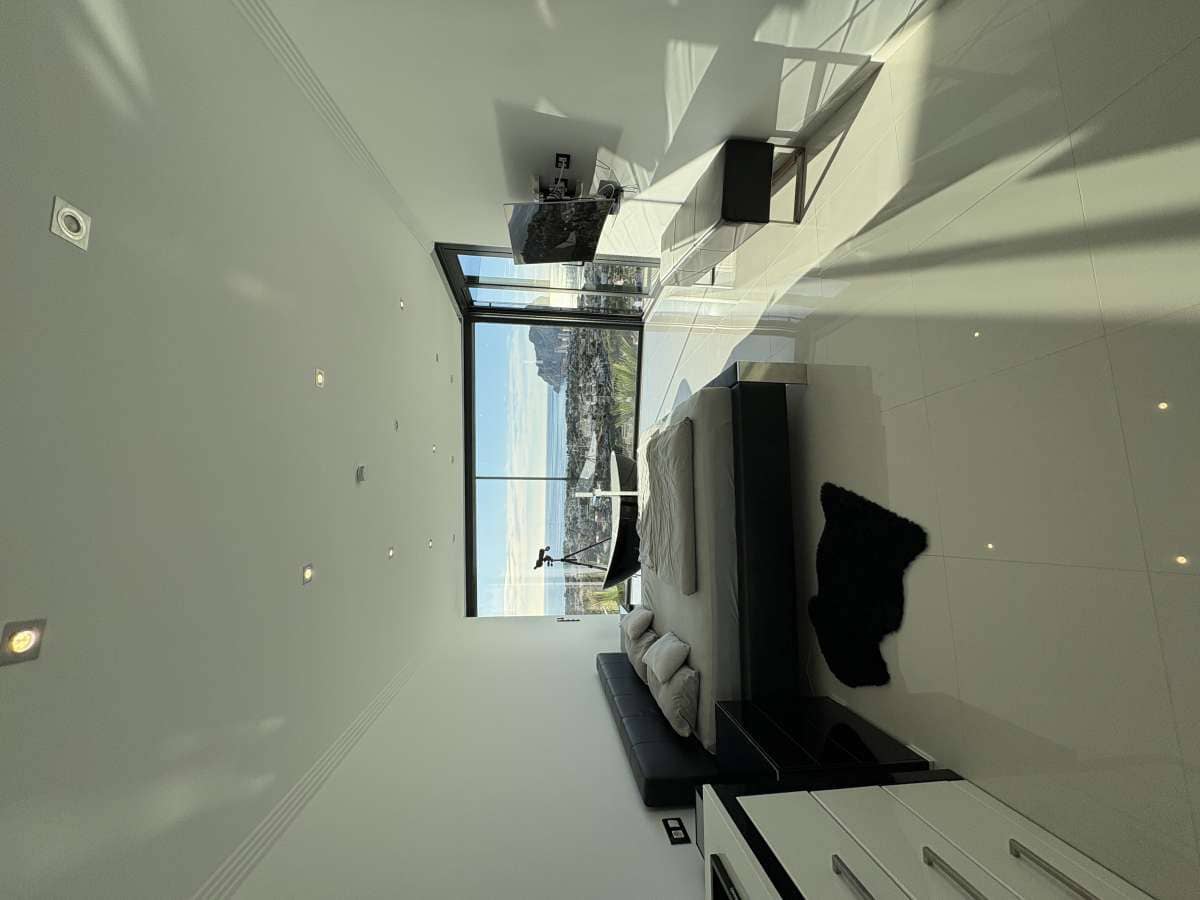 4 bedroom Villa for sale in Calpe / Calp - € 3,995,000 (Ref: 9650455)