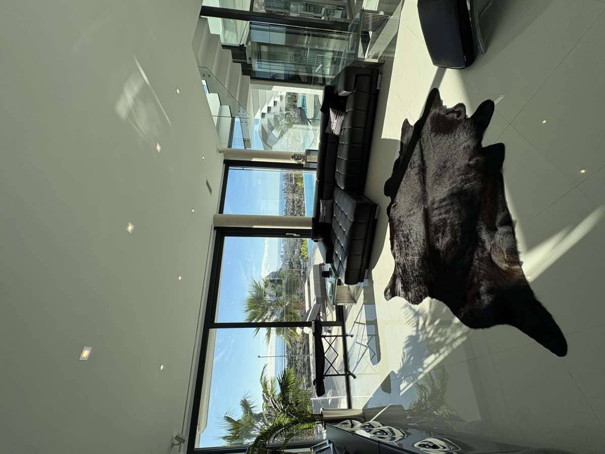 4 bedroom Villa for sale in Calpe / Calp - € 3,995,000 (Ref: 9650455)