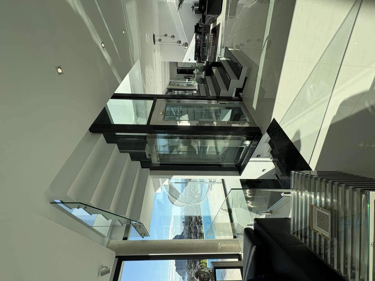 4 bedroom Villa for sale in Calpe / Calp - € 3,995,000 (Ref: 9650455)