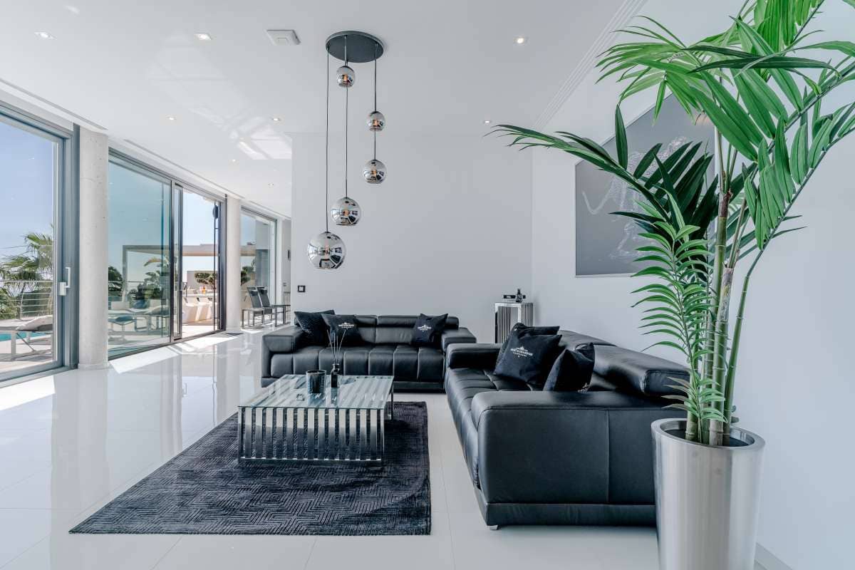 4 bedroom Villa for sale in Calpe / Calp - € 3,995,000 (Ref: 9650455)