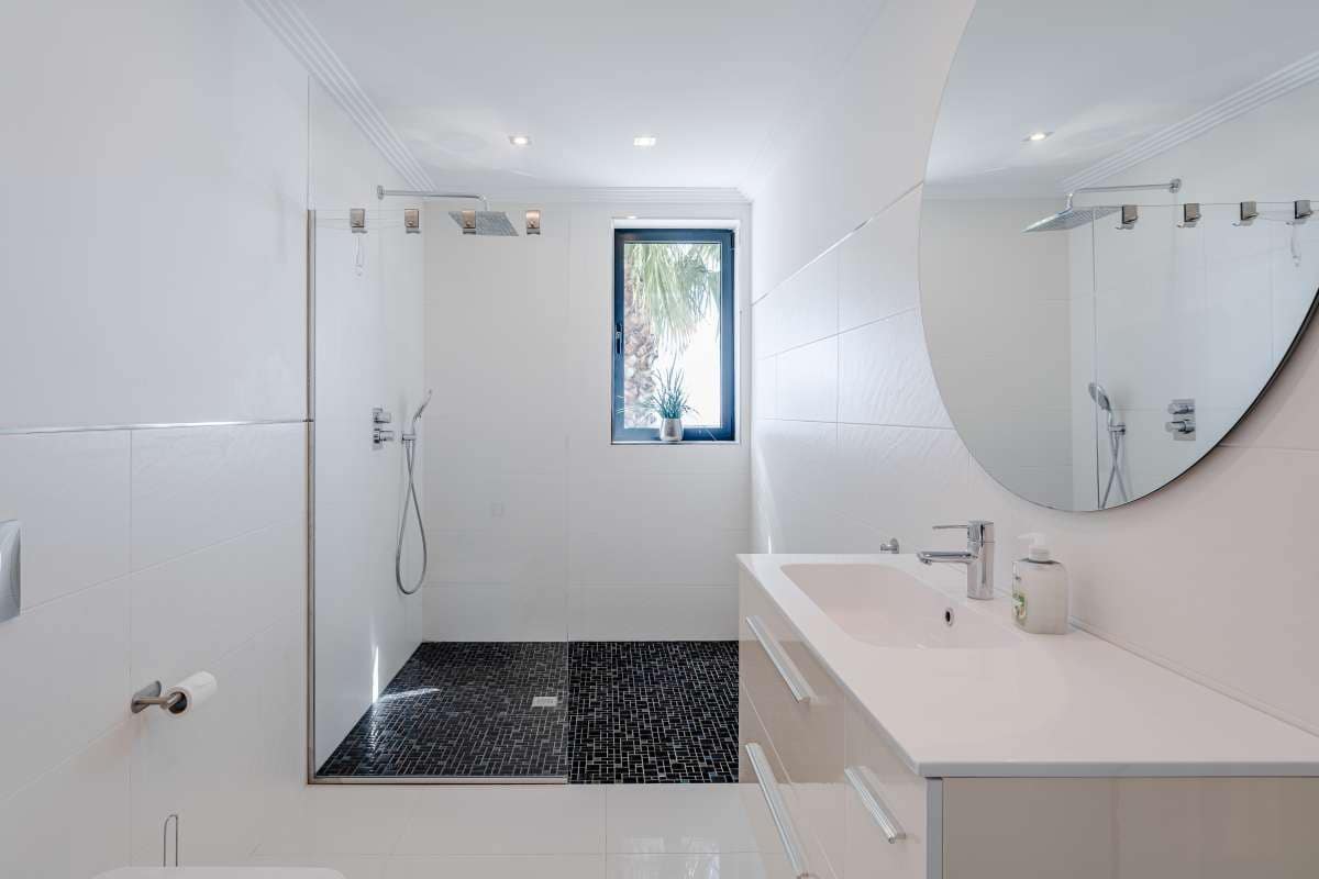 4 bedroom Villa for sale in Calpe / Calp - € 3,995,000 (Ref: 9650455)