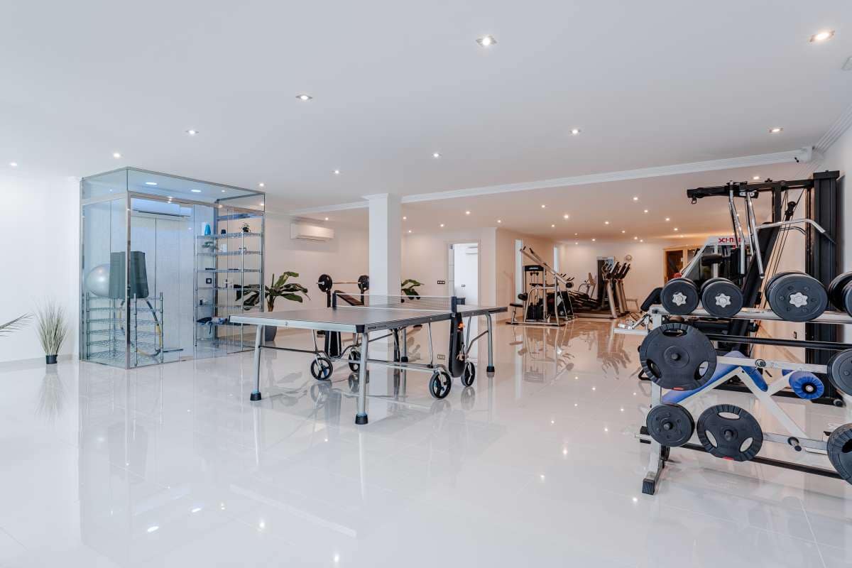 4 bedroom Villa for sale in Calpe / Calp - € 3,995,000 (Ref: 9650455)