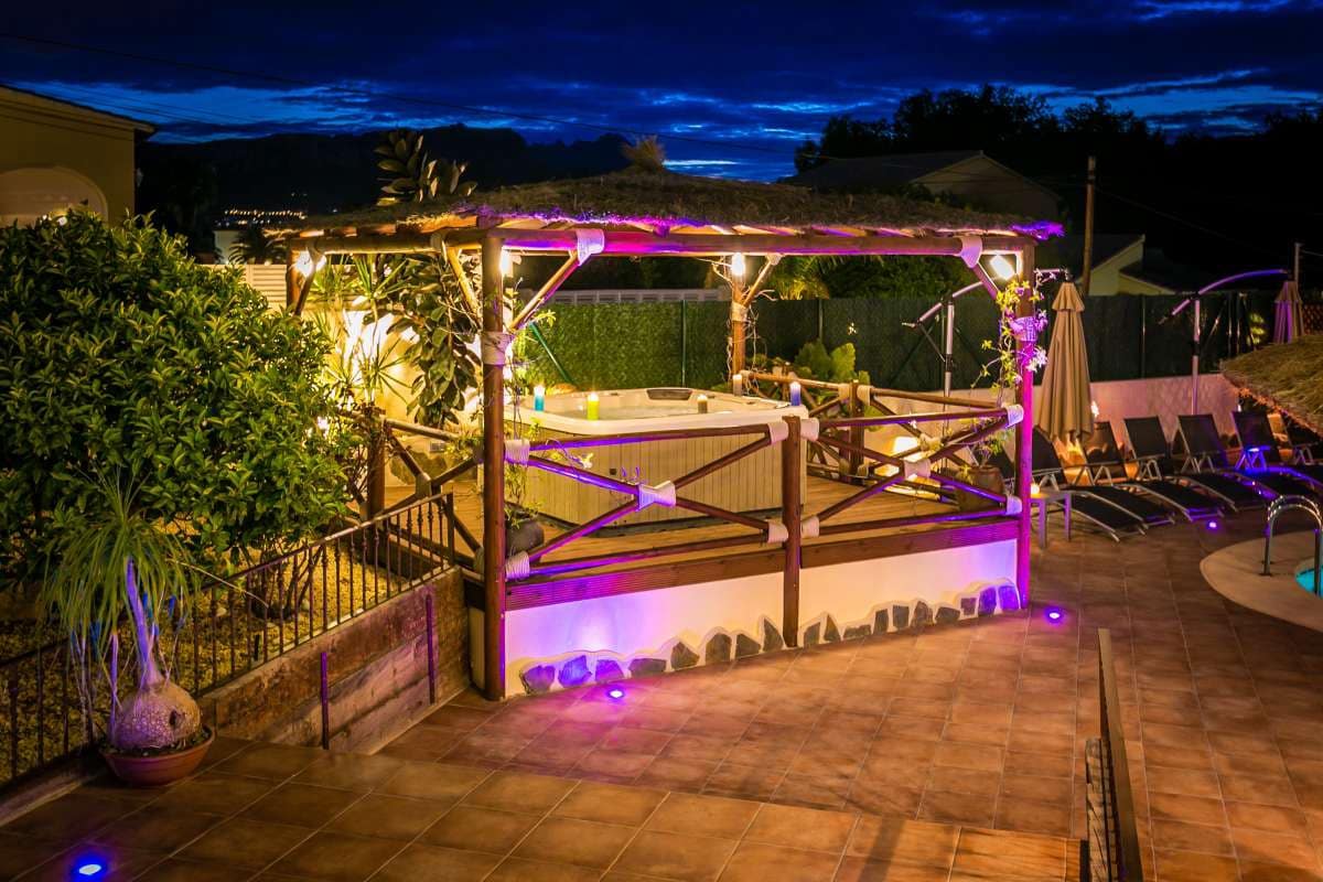 6 makuuhuone Huvila myytävänä paikassa Benissa - 645 000 € (Ref: 9672160)